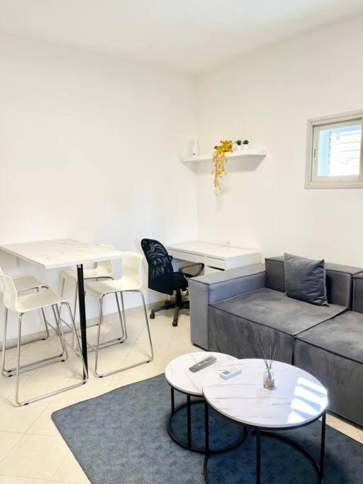 Rambam Beach Apartment 하이파 외부 사진