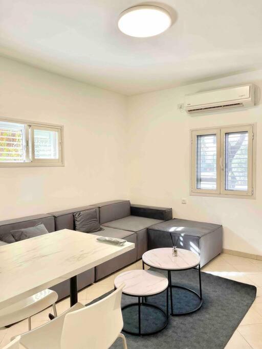 Rambam Beach Apartment 하이파 외부 사진